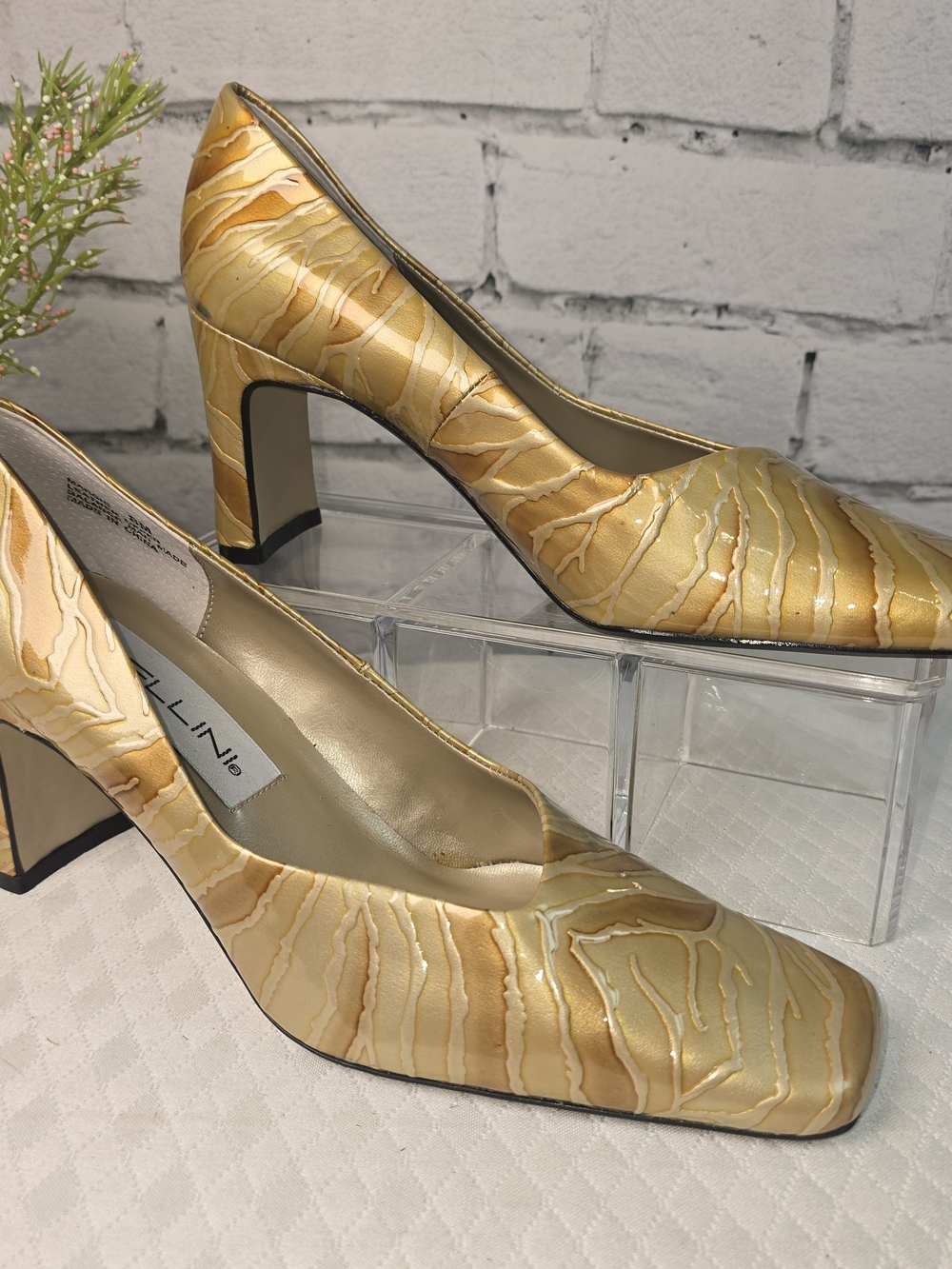 VINTAGE 90S BELLINI GOLD MARBLED PUMPS SQUARE TOE PARTY ASYMETRICAL WOMENS 8